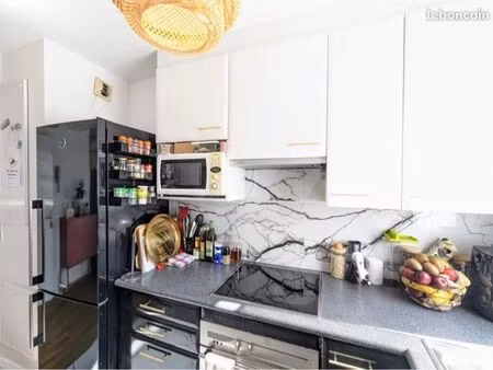 aparts chics et confortables avec parking