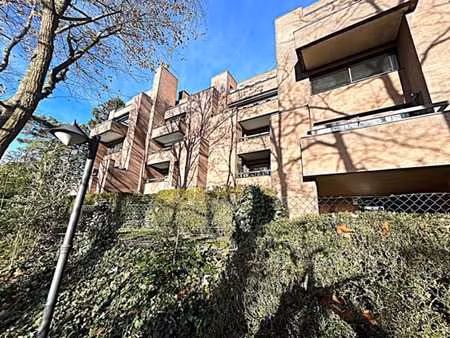 quart. saint-job - appt 2 chambres avec terrasses et parking