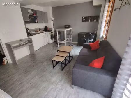 studio meublé avec coin nuit séparé 29m²