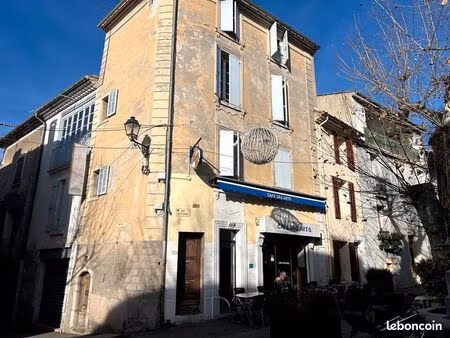 immeuble 8 pièces 218 m²