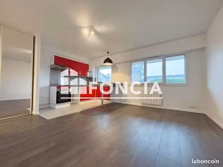 studio 1 pièce 30 m²