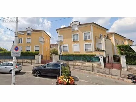 parking sous-sol gournay limite chams