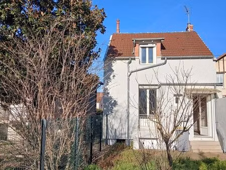 propriété 5 pièces 63 m²
