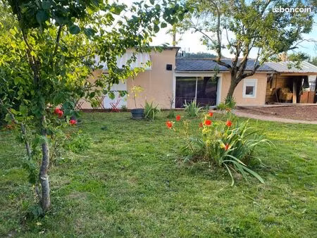 terrain constructible + studio