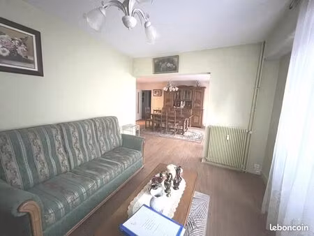 charleville centre  au rez-de-chaussée d'une résidence sécurisée avec ascenseur  apparteme