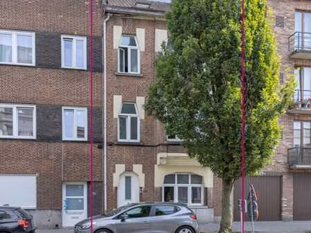 immeuble de rapport avec 3 appartements à molenbeek