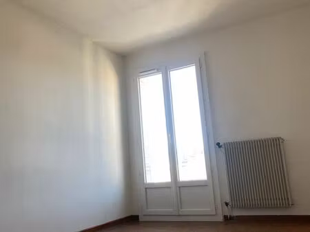 vend t3 cause succesion