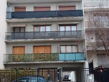 particulier vend f2 occupé