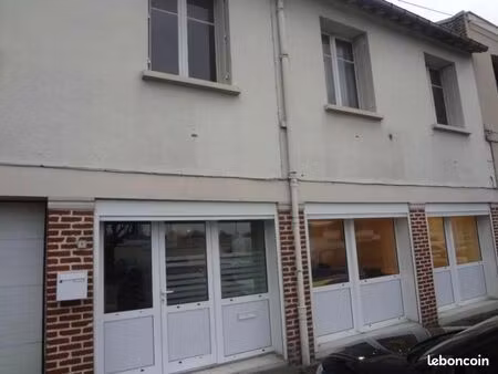 loue local commercial 80m2