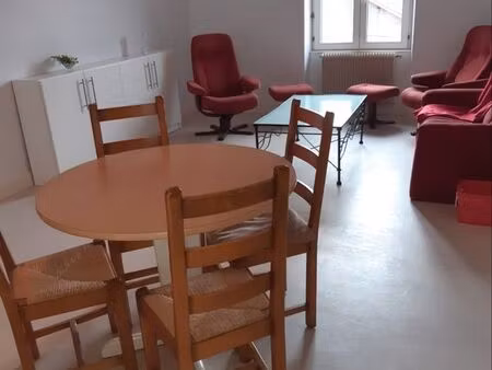 t3 66 m2 avec terasse et cave