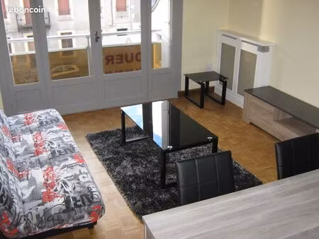 superbe appartement de pieces meublé espalion