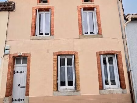 immeuble aux capucins 2 apparts + terrasse