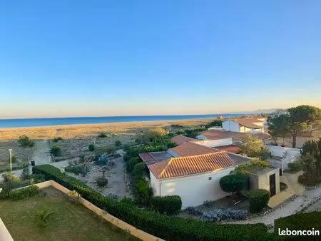 appartement et garage - front de mer