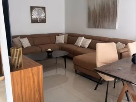 vend t3 très bonne état avec garage