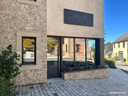 location local commercial