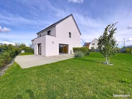 pavillon 7 pièces 140 m²