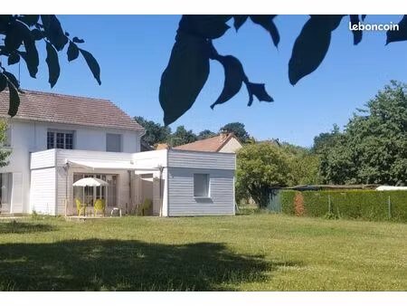 maison 6 pièces 133 m²