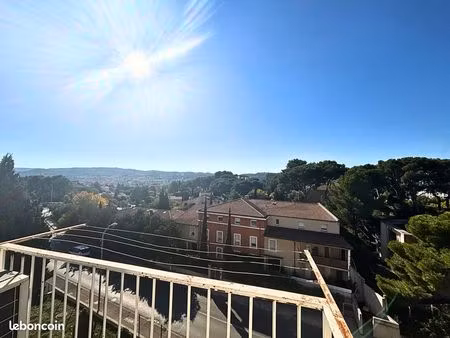 ? martigues | t3 baigné de lumière ☀️ avec vue dégagée sur les collines ?