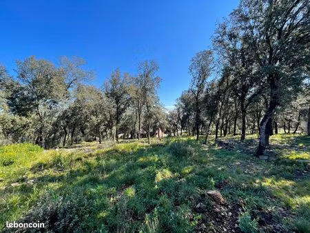 terrain 2 214 m² le thoronet