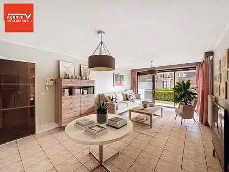 appartement rez-de-chaussée situé dans une résidence à mari