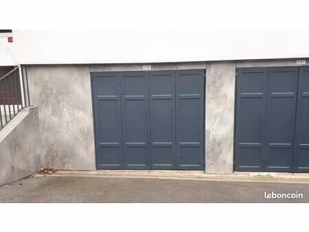 box de 13 45 m2 à neuilly-sur-marne