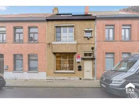 maison familiale avec jardin à poperinge