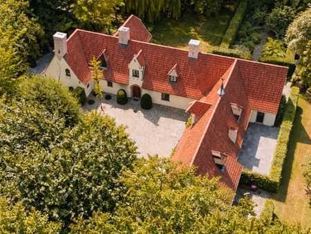 villa de caractère exclusive dans un parc résidentiel pre...