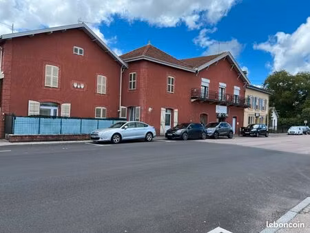 immeuble de rapport – 5 appartements + local commercial – vincey (88)