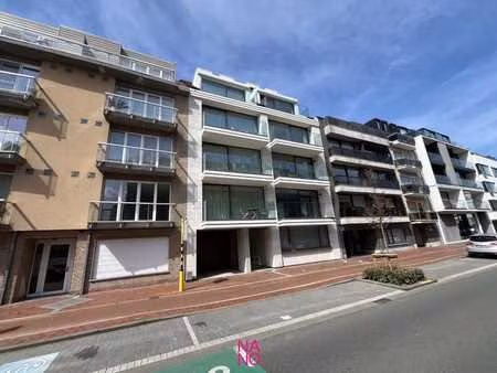 un appartement neuf luxueusement fini avec 2 chambres à c...