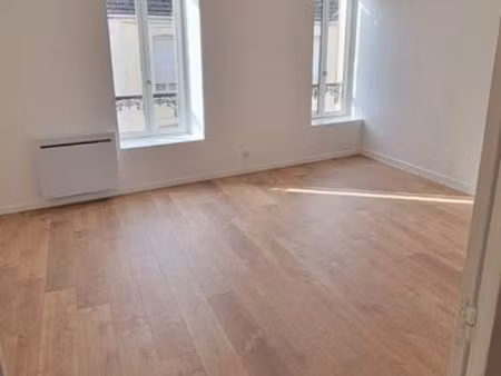 t5 95 m2 refait à neuf