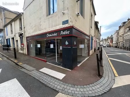 local commercial disponible