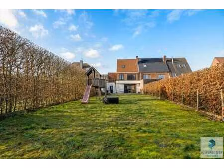 ruime gerenoveerde woning met 4 slpk  grote tuin en garage