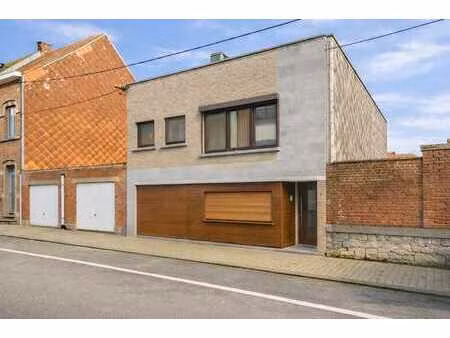 vaste maison 4 chambres avec garage et jardin