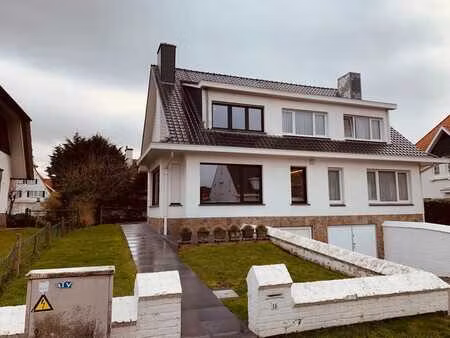 charmante koppelvilla in de historische concessiewijk van...