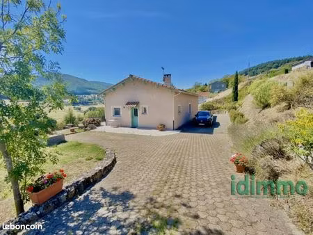 villa 5 pièces 118 m²
