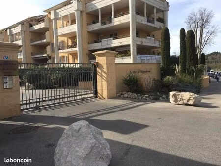 t2 parc de l’hippodrome + place de parking