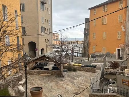 loue t2 vieux port bastia