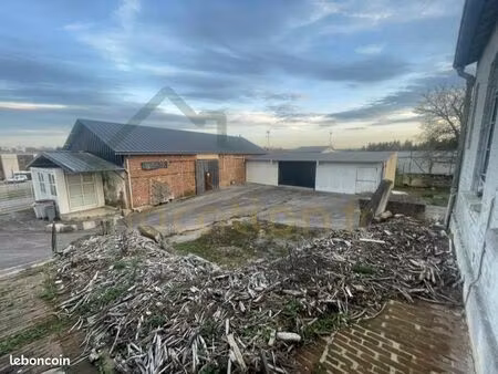 parking 80 m² neuville saint amand