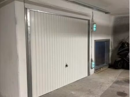 place de parking boxé