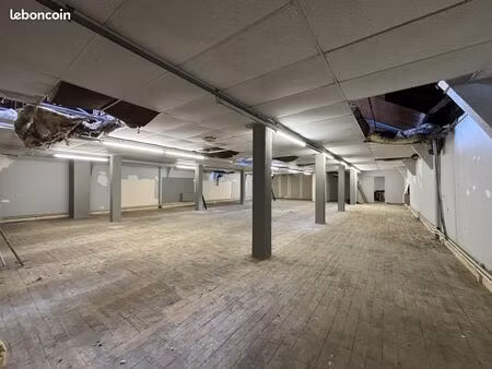 local 1726 m² vichy