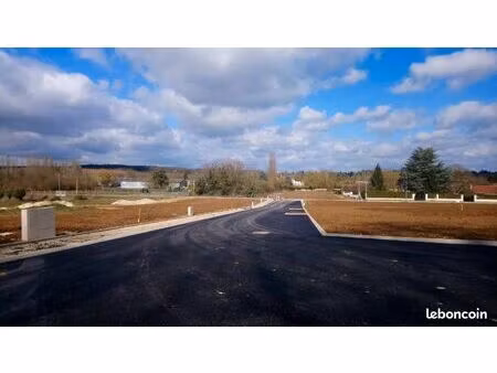 terrain 380 m² saint vrain