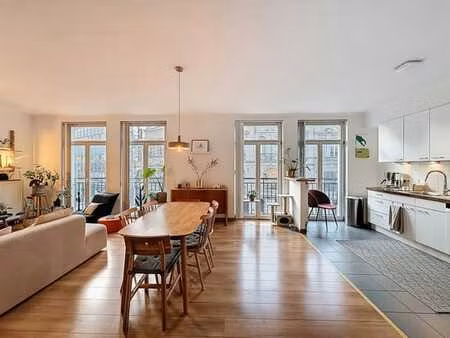 botanique  superbe appart 2ch meublé ± 90m²