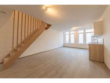 duplex lumineux 1 chambre  proche du centre et de la gare