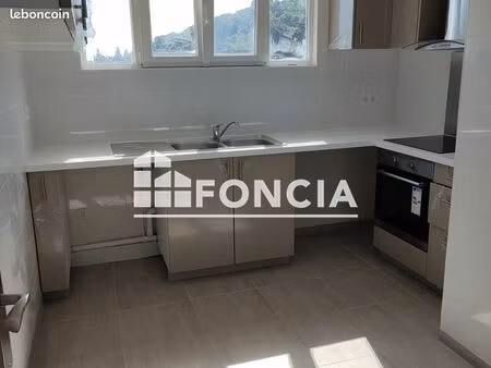 appartement 3 pièces 63 m²