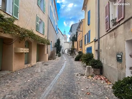 maison de village avec studio indépendant en plein coeur du centre historique