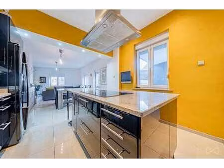 maison 2 chambres / 2 garages à saint nicolas