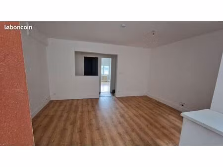 loue appartement haut laon 570