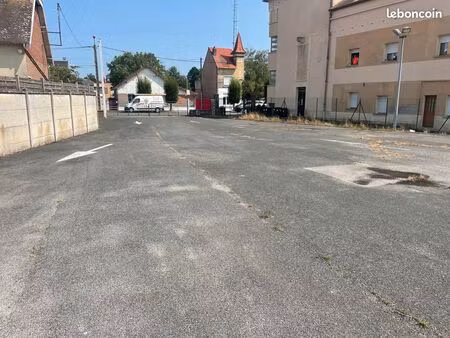 parking terain location