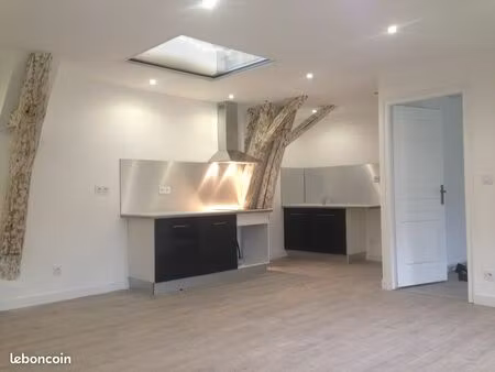 grand et beau t3 proche gare à chierry