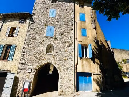 immeuble de rapport – 2 065 / mois – potentiel 2 500 – 355 000 ◊ lorgues (83)